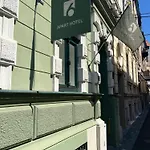 Aparthotel No 6
