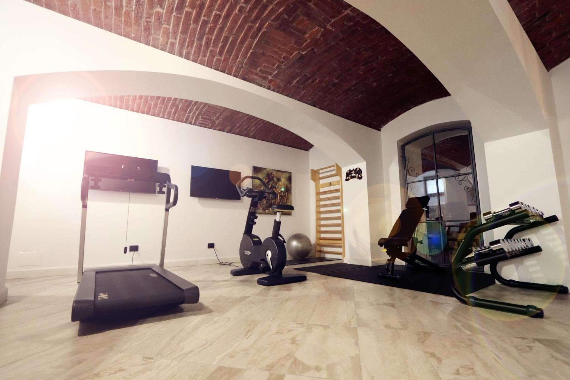 Apartment No 6 *